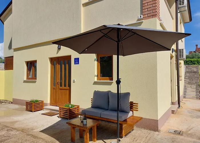 Studio Apartman Nika